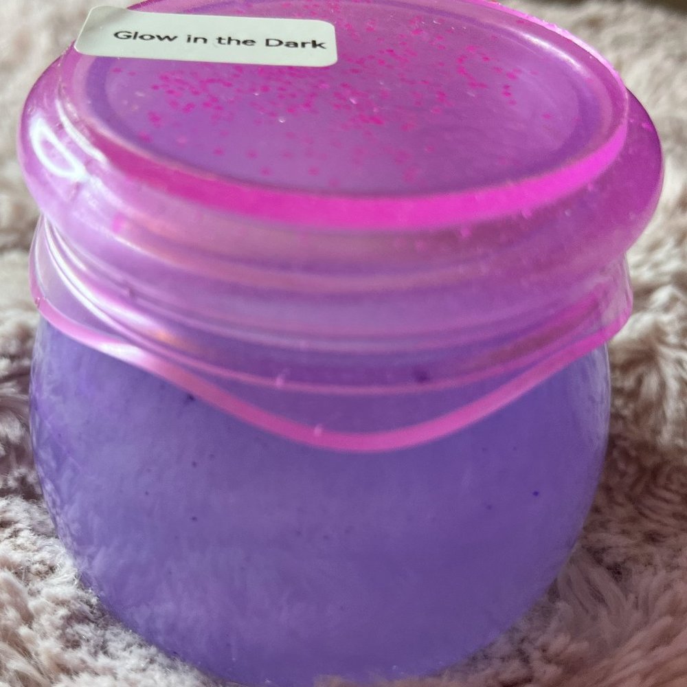 Handmade resin trinket jars